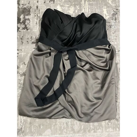 Size 20 White by Vera Wang dress in black & silver with back zipper and belt. - Picture 6 of 11